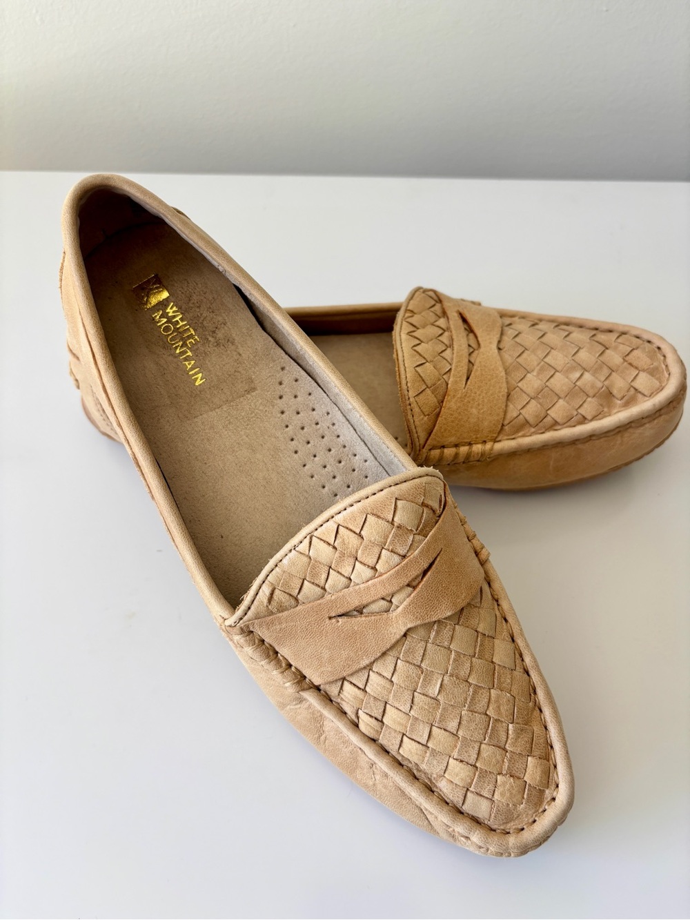 Women’s White Mountain Woven Penny Loafers in Tan